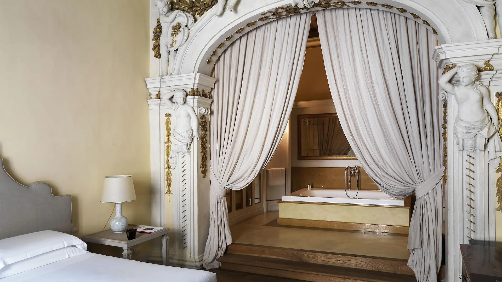 Al Palazzo Del Marchese Di Camugliano Residenza D'Epoca Ξενοδοχείο Φλωρεντία 4*,