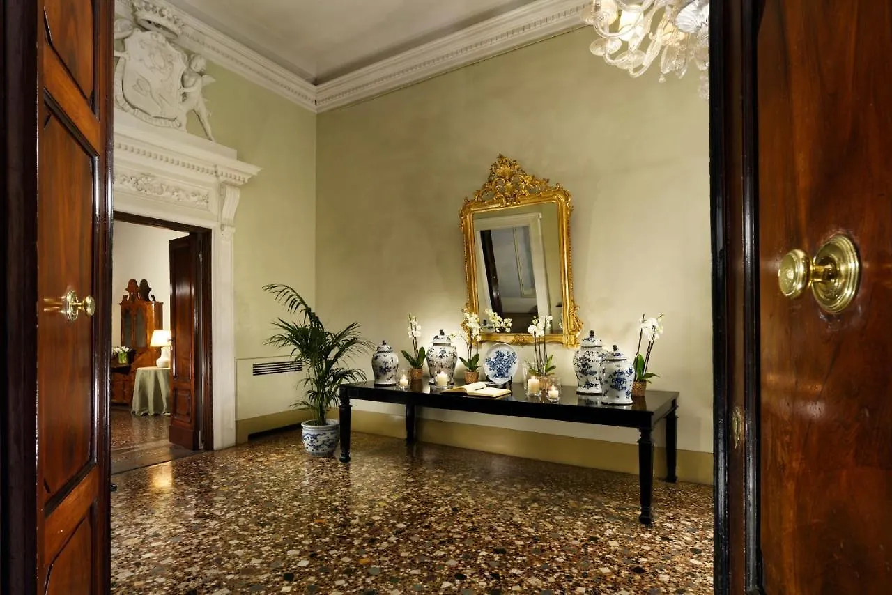 Al Palazzo Del Marchese Di Camugliano Residenza D'Epoca Ξενοδοχείο Φλωρεντία Ιταλία